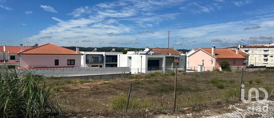 Land in Rio Maior of 561 m²