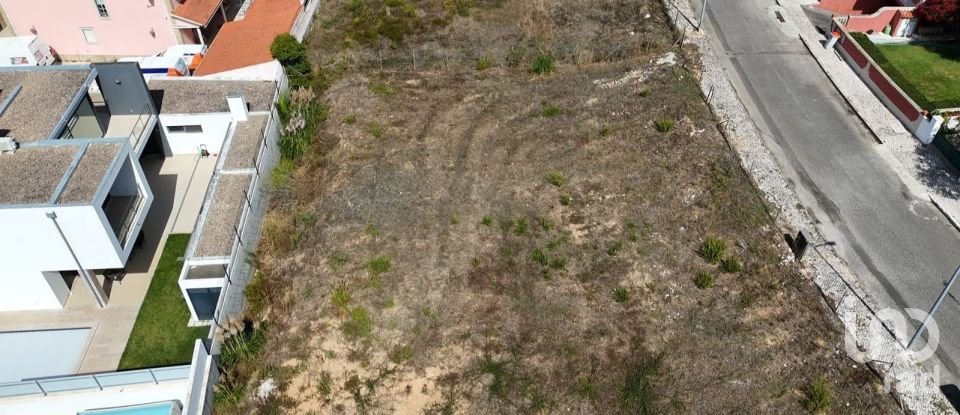 Terreno em Rio Maior de 561 m²