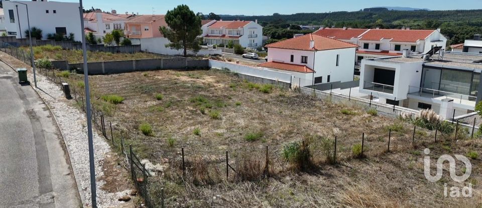 Terreno em Rio Maior de 561 m²