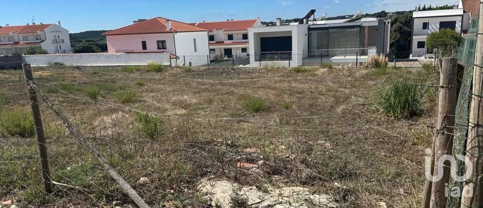 Terreno em Rio Maior de 561 m²