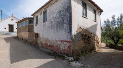 Maison de village T3 à Carvalho de 254 m²