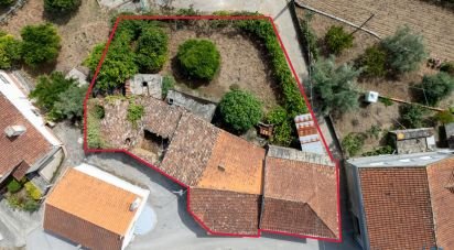 Maison de village T3 à Carvalho de 254 m²