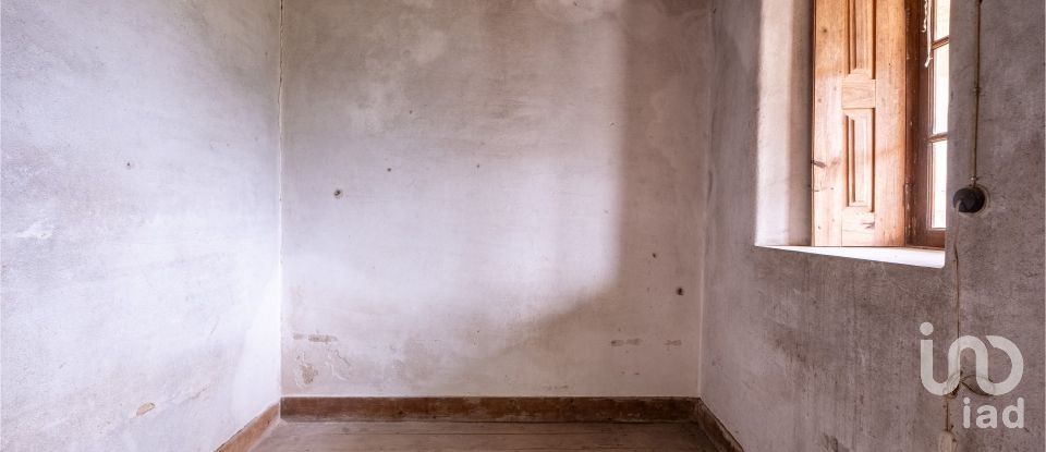 Maison de village T3 à Carvalho de 254 m²