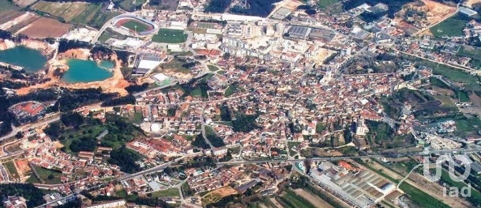 Land in Rio Maior of 561 m²