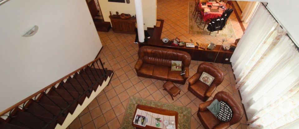 Maison T3 à Ossela de 336 m²