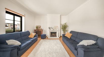 Apartment T3 in Marinha Grande of 166 m²