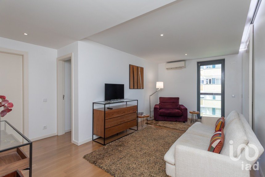 Appartement T1 à Santo António de 83 m²