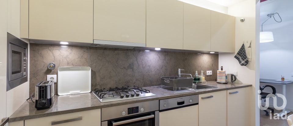 Appartement T1 à Santo António de 83 m²