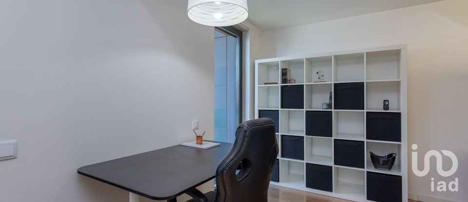 Appartement T1 à Santo António de 83 m²