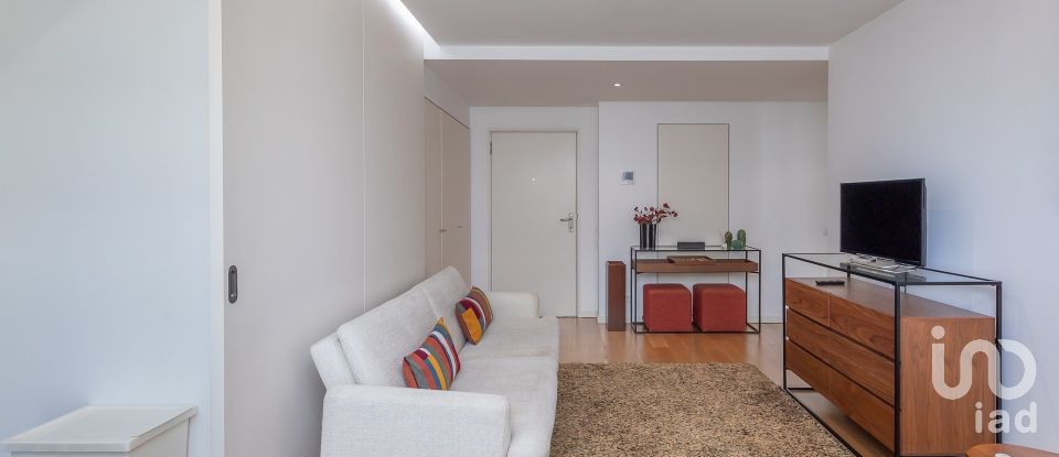 Appartement T1 à Santo António de 83 m²