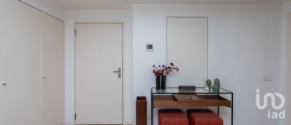 Appartement T1 à Santo António de 83 m²
