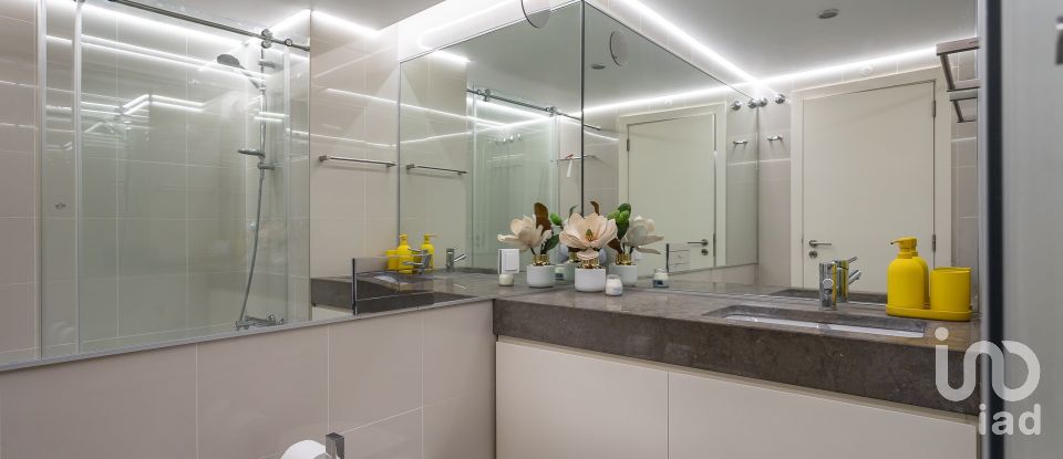 Appartement T1 à Santo António de 83 m²