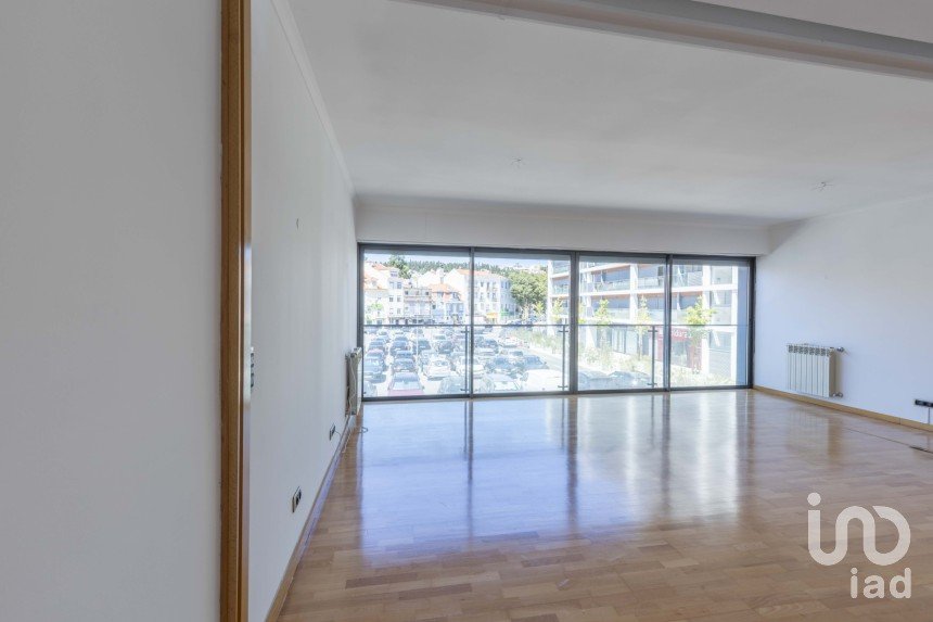 Apartment T2 in Alcântara of 123 m²