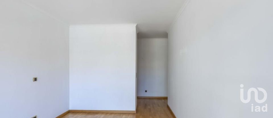 Apartment T2 in Alcântara of 123 m²