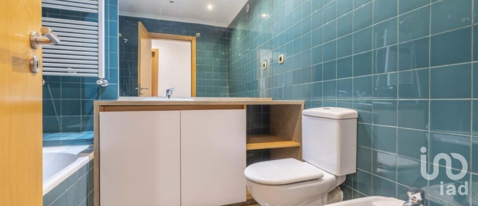 Apartment T2 in Alcântara of 123 m²