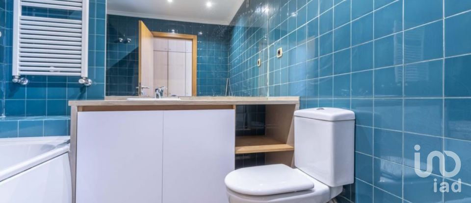 Apartment T2 in Alcântara of 123 m²