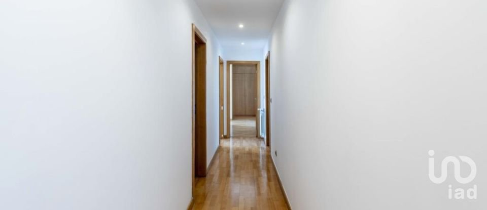Apartment T2 in Alcântara of 123 m²