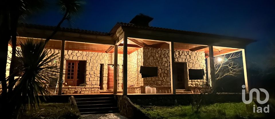 Quinta T4 em Crasto, Ruivos e Grovelas de 341 m²