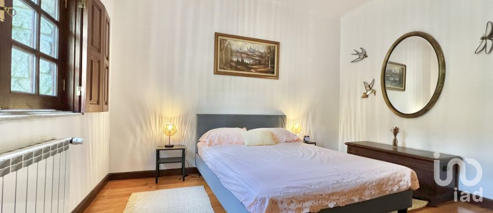 Quinta T4 em Crasto, Ruivos e Grovelas de 341 m²