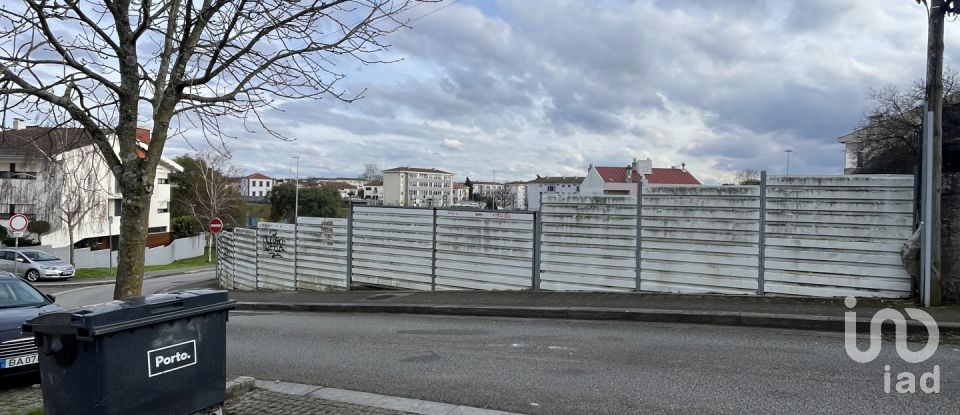 Terreno em Campanhã de 2 170 m²