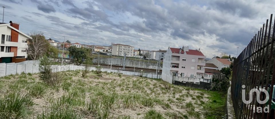 Terreno em Campanhã de 2 170 m²