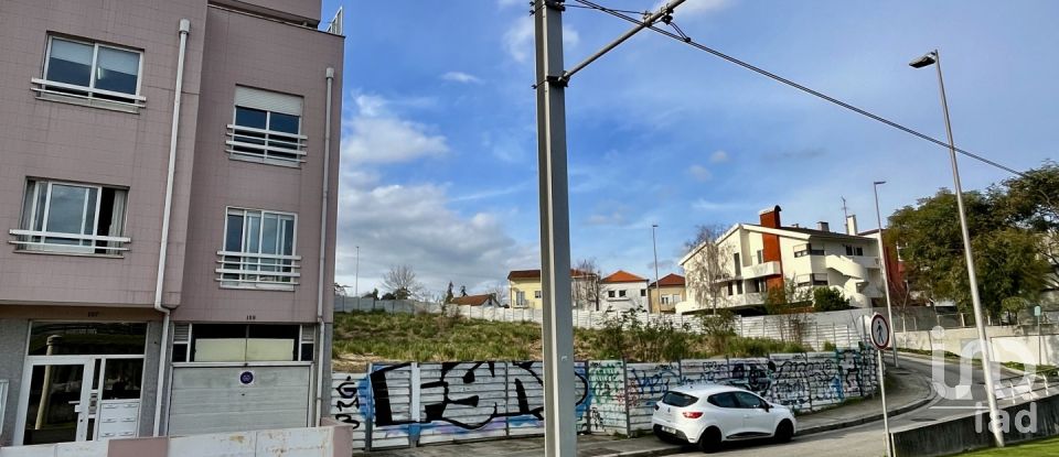 Terreno em Campanhã de 2 170 m²