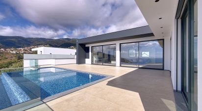 House T3 in Arco da Calheta of 277 m²