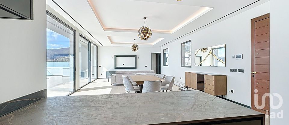 Maison T3 à Arco da Calheta de 277 m²