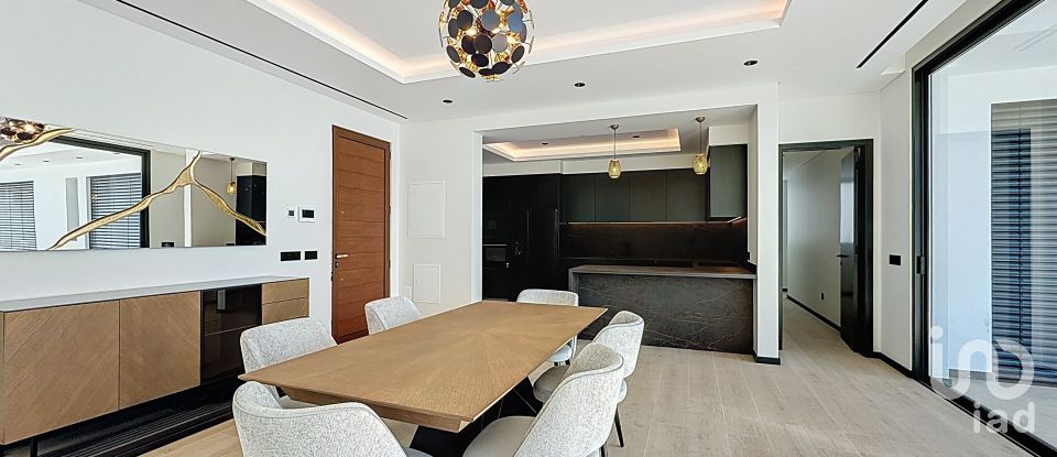 Maison T3 à Arco da Calheta de 277 m²