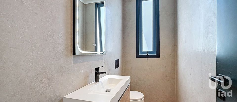 Maison T3 à Arco da Calheta de 277 m²