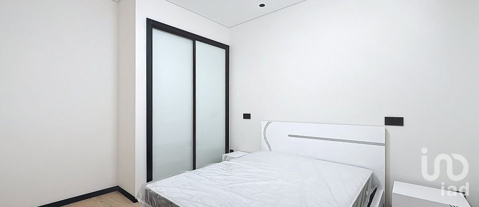 Maison T3 à Arco da Calheta de 277 m²