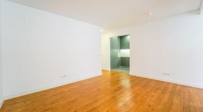 Apartment T2 in São Vicente of 93 m²