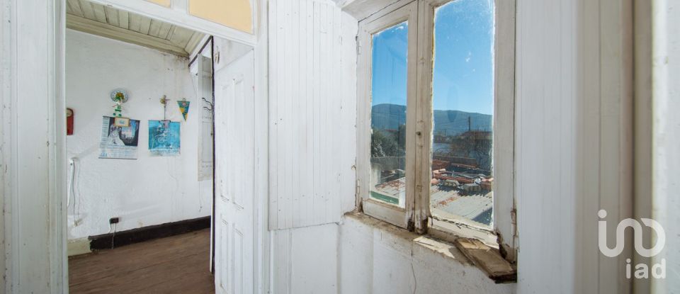 House T3 in Lousã e Vilarinho of 170 m²