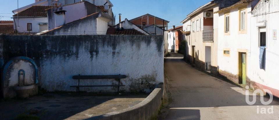 House T3 in Lousã e Vilarinho of 170 m²