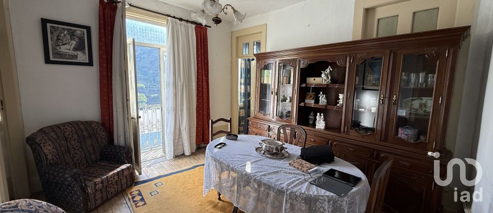 Bâtiment à Fontelas de 214 m²