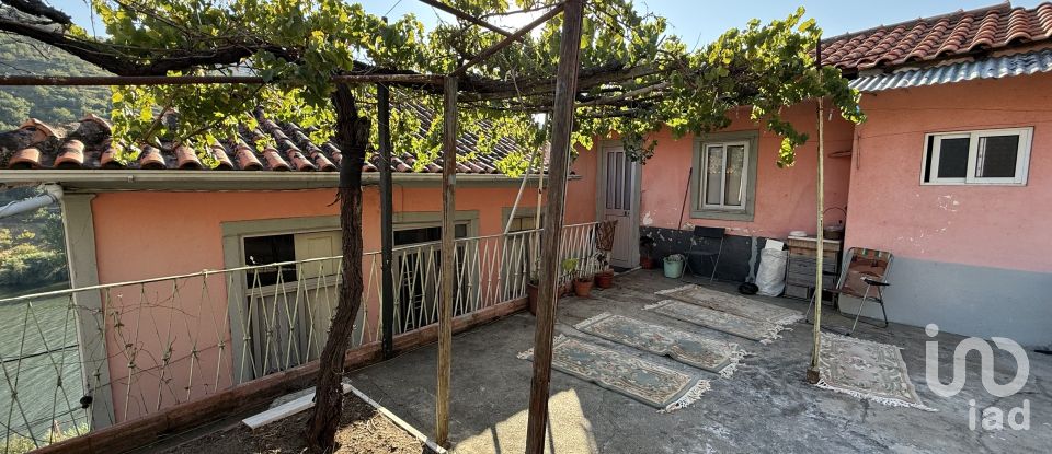 Bâtiment à Fontelas de 214 m²