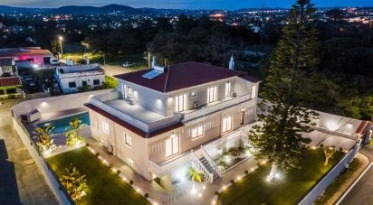 Maison T7 à Almancil de 605 m²