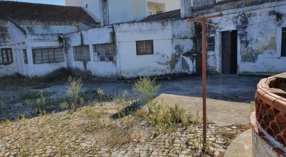 Terrain à Montijo e Afonsoeiro de 2 432 m²