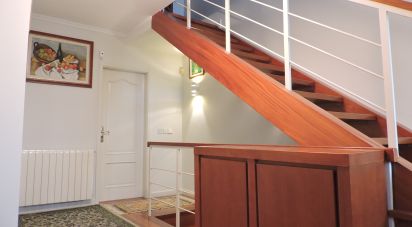 Maison T3 à São Domingos de Rana de 178 m²