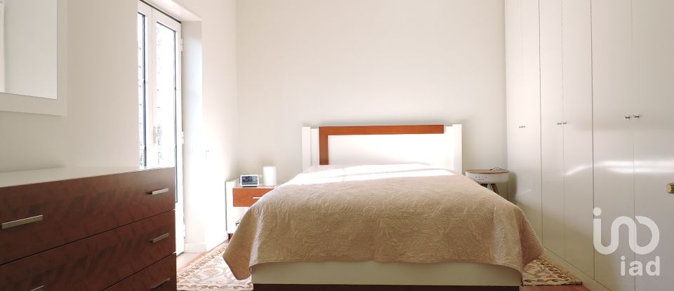 Maison T3 à São Domingos de Rana de 178 m²