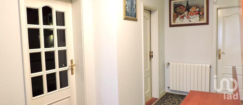 Maison T3 à São Domingos de Rana de 178 m²