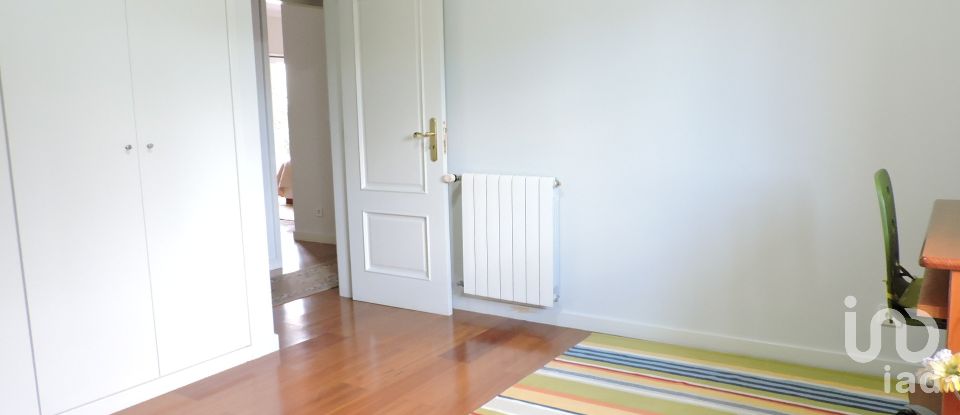 Maison T3 à São Domingos de Rana de 178 m²