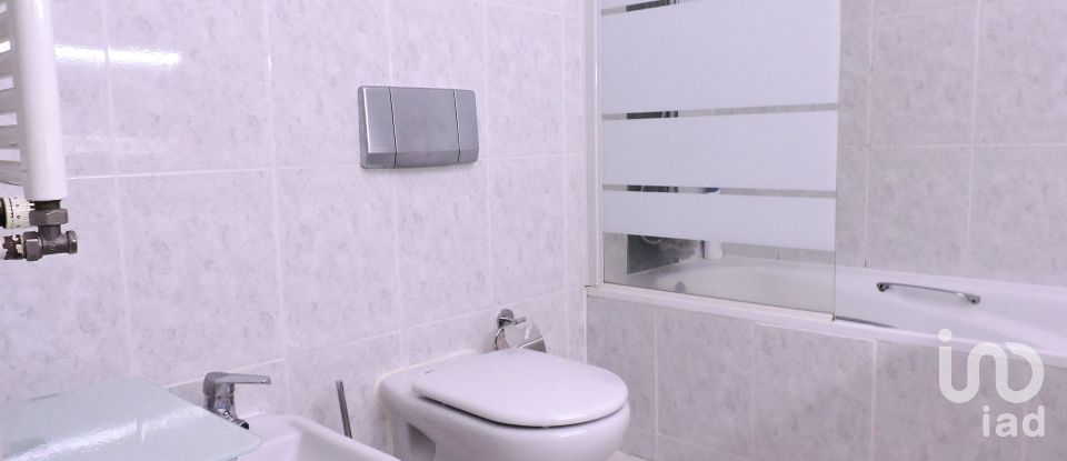 Maison T3 à São Domingos de Rana de 178 m²