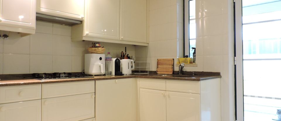 Maison T3 à São Domingos de Rana de 178 m²