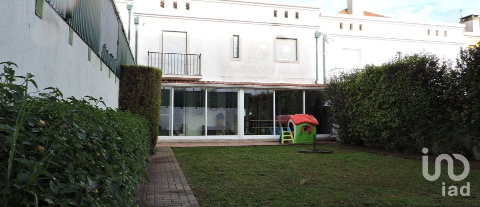 Maison T3 à São Domingos de Rana de 178 m²
