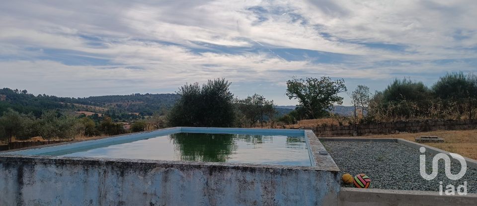 House T4 in Vimioso of 252 m²