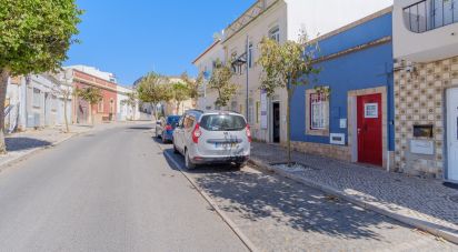 Maison de ville T2 à Guia de 81 m²