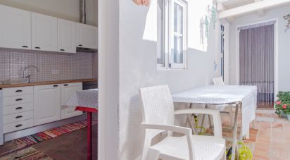 Maison de ville T2 à Guia de 81 m²