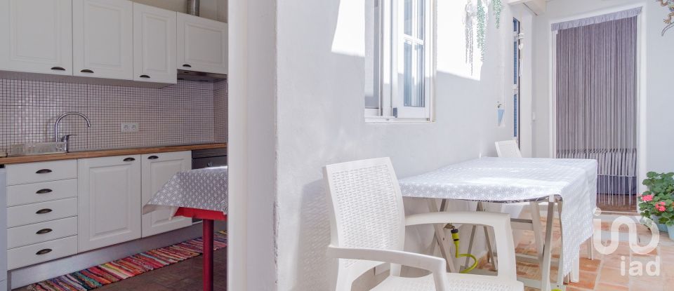 Maison de ville T2 à Guia de 81 m²