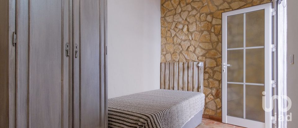 Maison de ville T2 à Guia de 81 m²